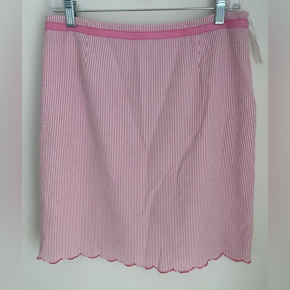 MARK, FORE & STRIKE Preppy Pink Seersucker A-line Skirt with scalloped hem - Picture 2 of 6